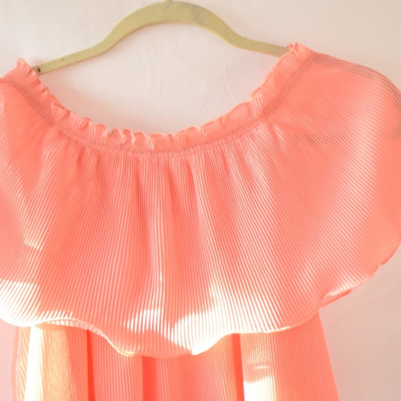 Off the shoulder dress - Picture 3 of 5